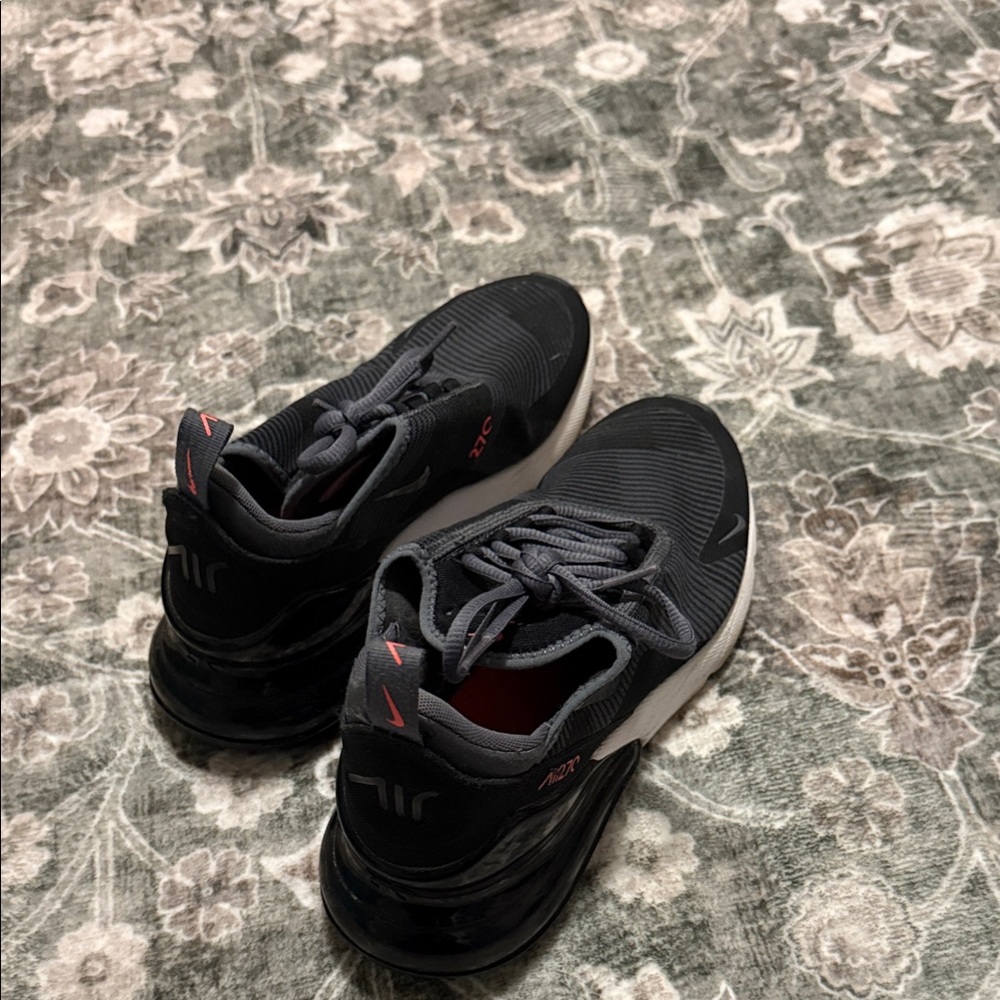 Stylish Black and Gray Athletic Shoes